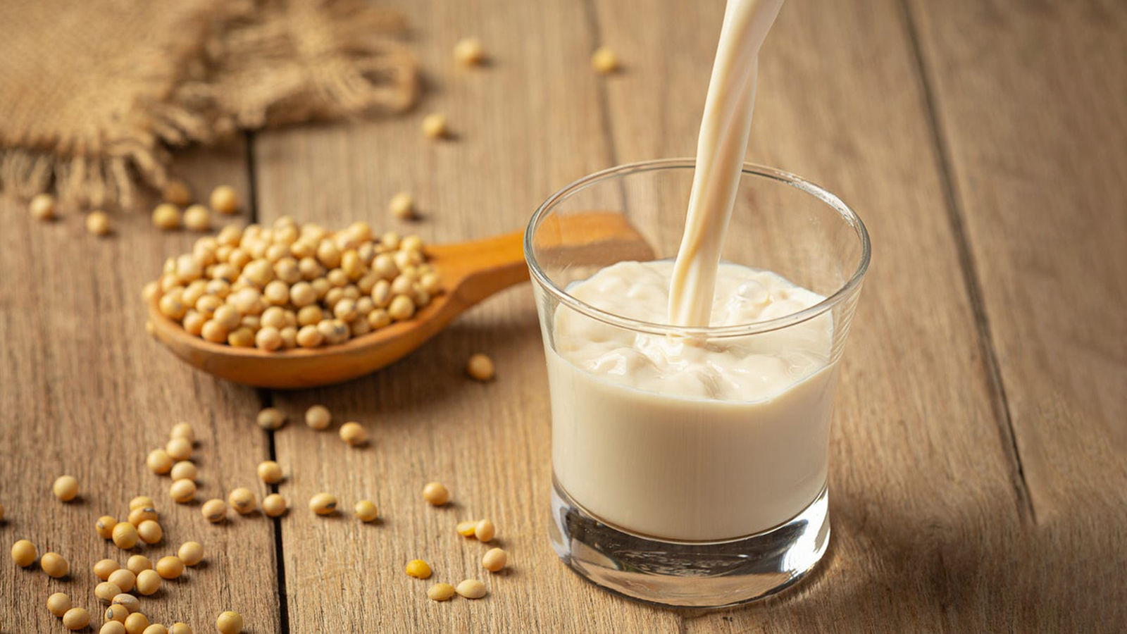 Benefits of soy milk for healthy
