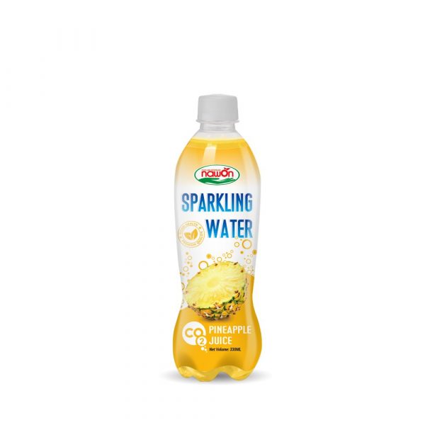 Sparkling water with Pineapple Flavor