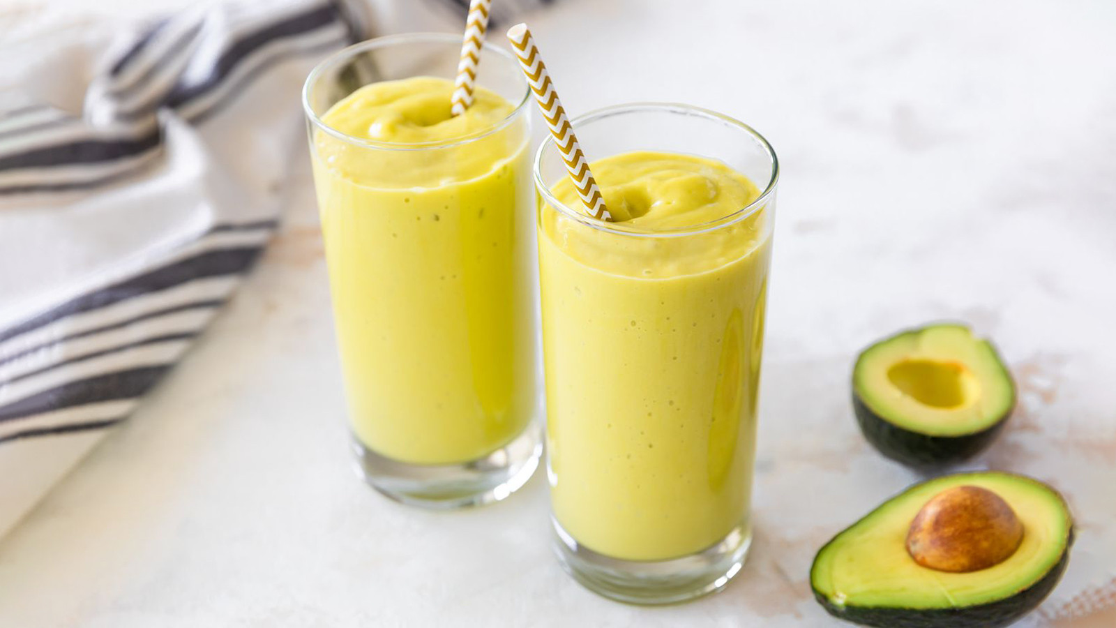 Benefits of avocado smoothies