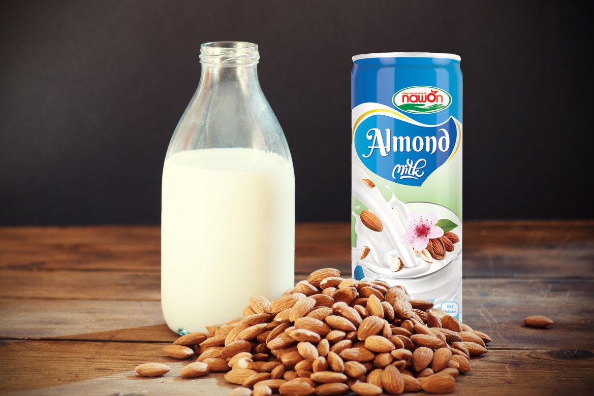 Almond Milk - 10 Drinks That Help You Sleep Better You May Not Know