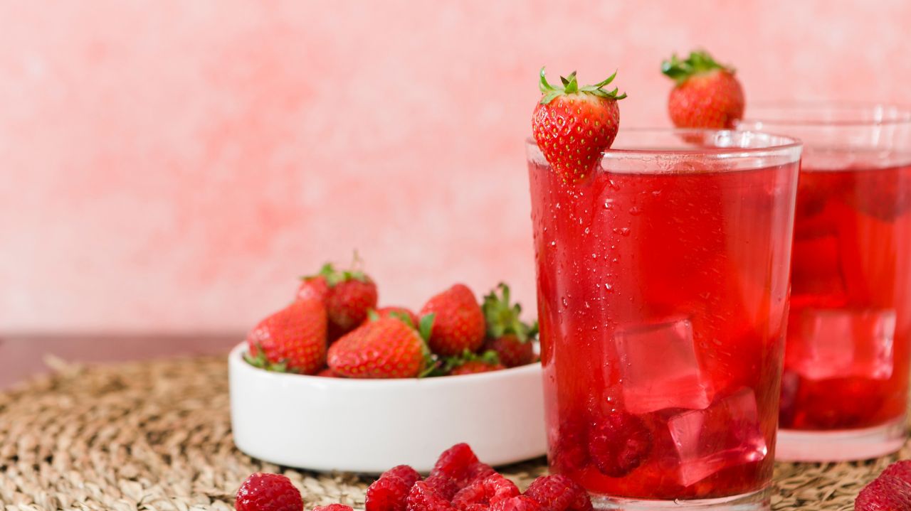 Strawberry Juice Supports Brain Function and Mental Well-being