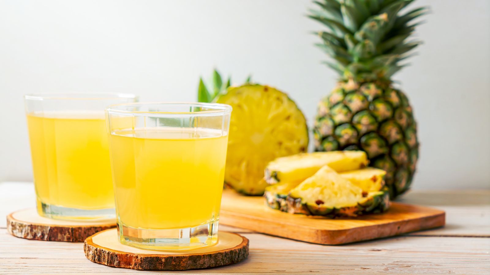 Pineapple healthiest juice